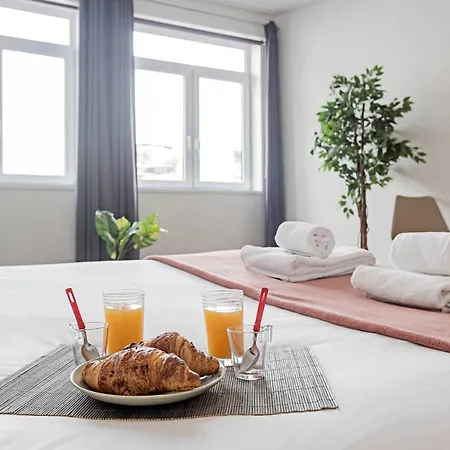 Amazing In Downtown By Lovelystay Porto